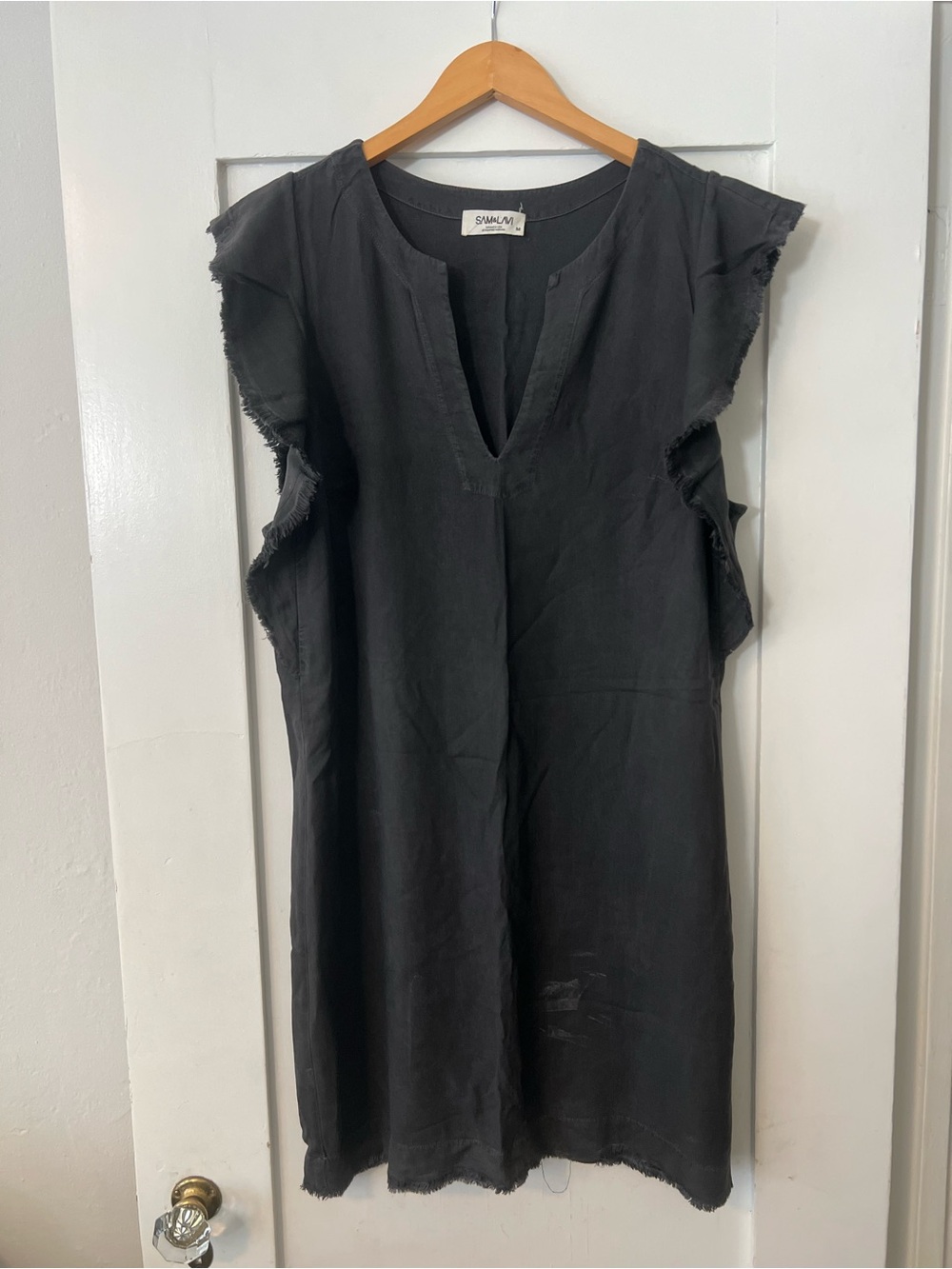 Sam & Lavi Black Split-Neck Linen Tunic